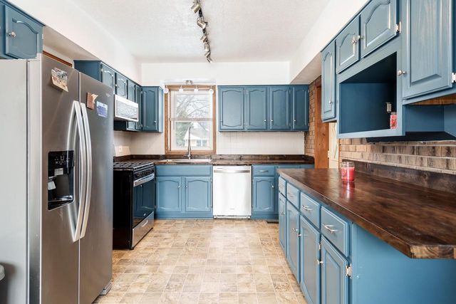 1203 Beloit Avenue, Janesville, WI 53546