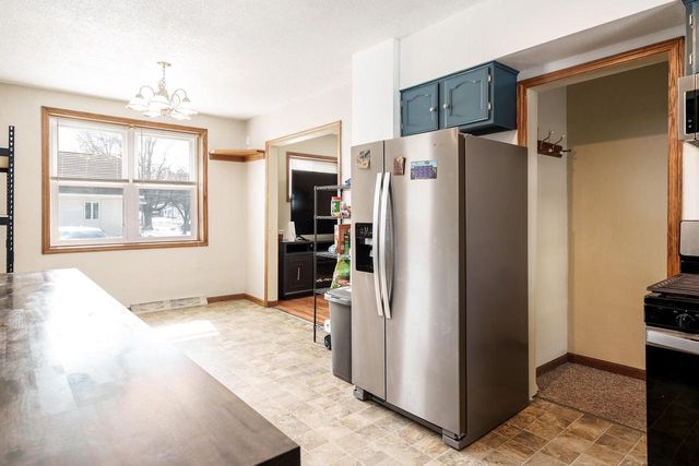 1203 Beloit Avenue, Janesville, WI 53546