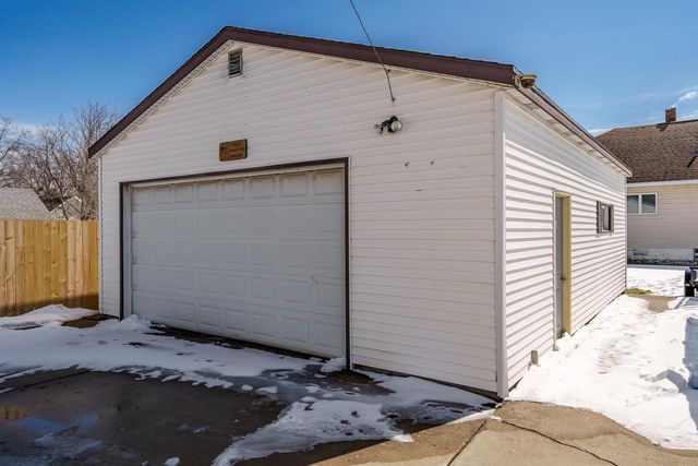 1203 Beloit Avenue, Janesville, WI 53546