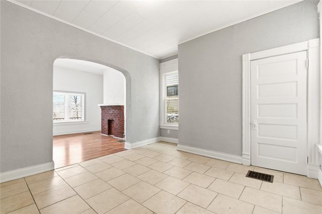 241 Watson Blvd, Observatory Hill, PA 15214
