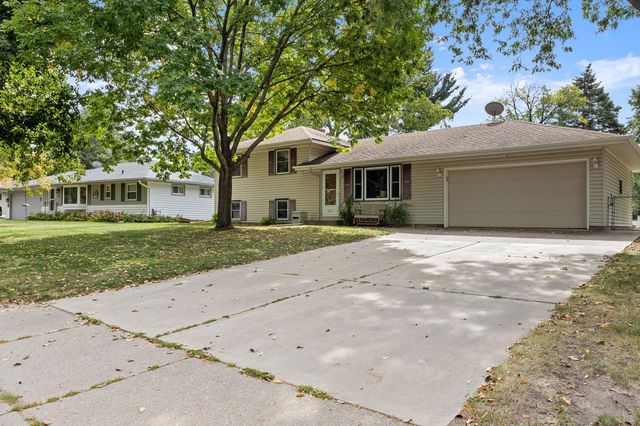 8331 88th Street S, Cottage Grove, MN 55016