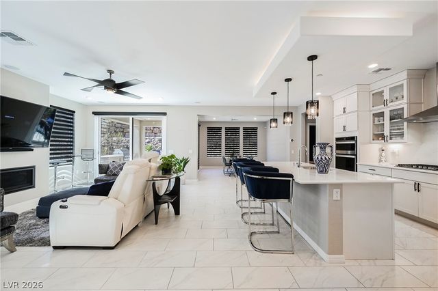 23 Cliffwater Street, Henderson, NV 89011