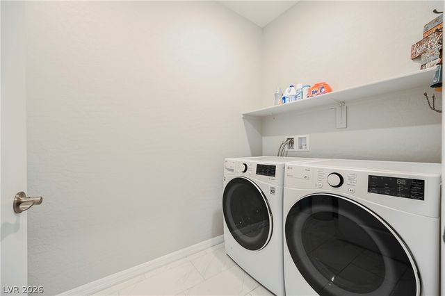 23 Cliffwater Street, Henderson, NV 89011