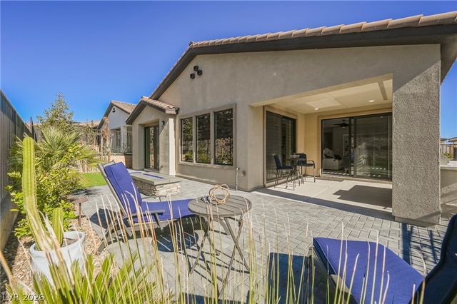 23 Cliffwater Street, Henderson, NV 89011