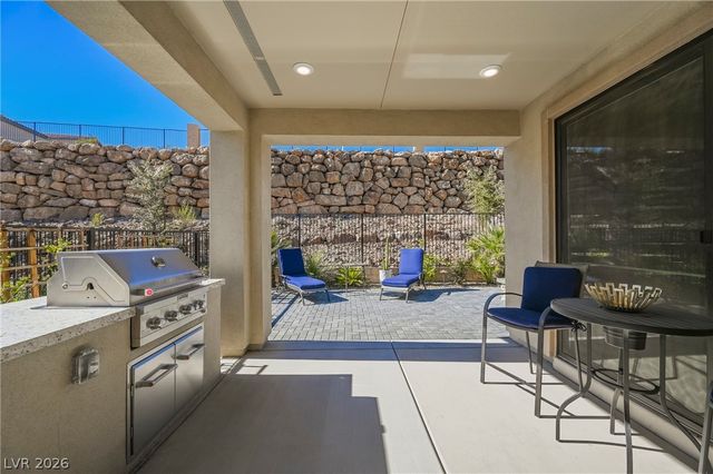 23 Cliffwater Street, Henderson, NV 89011