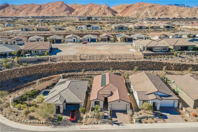 23 Cliffwater Street, Henderson, NV 89011
