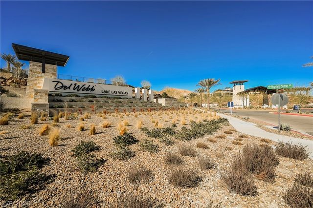 23 Cliffwater Street, Henderson, NV 89011
