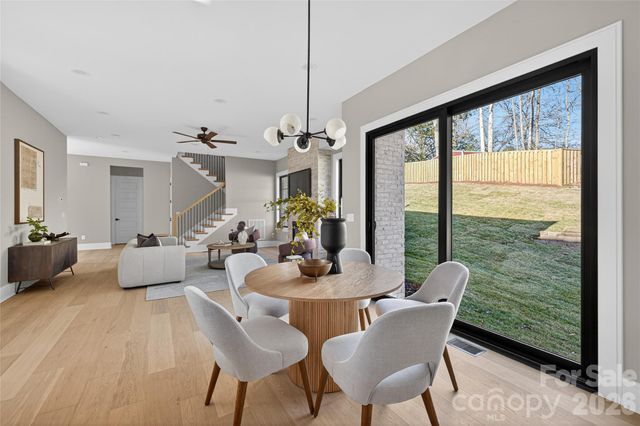 6811 Burlwood Road, Charlotte, NC 28211