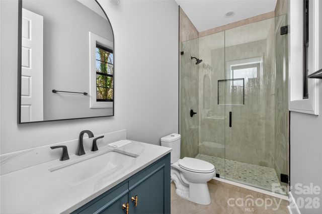 6811 Burlwood Road, Charlotte, NC 28211