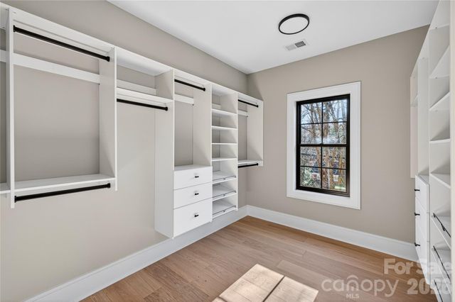 6811 Burlwood Road, Charlotte, NC 28211