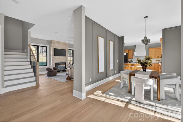 6811 Burlwood Road, Charlotte, NC 28211