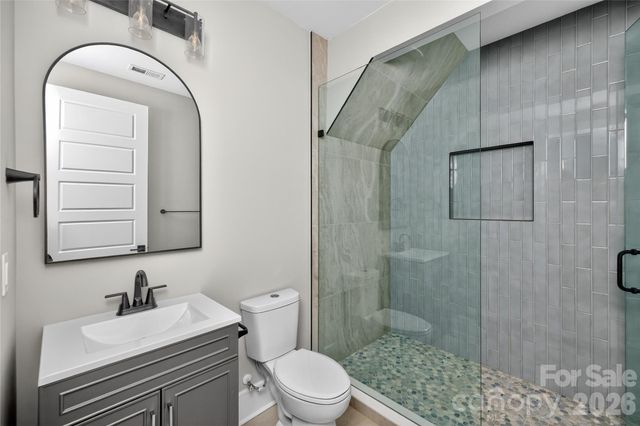 6811 Burlwood Road, Charlotte, NC 28211