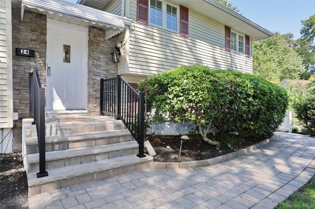 24 Scott Drive, New City, NY 10956