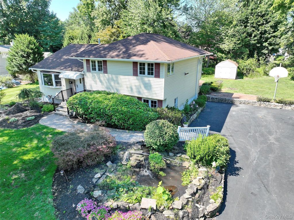 24 Scott Drive, New City, NY 10956