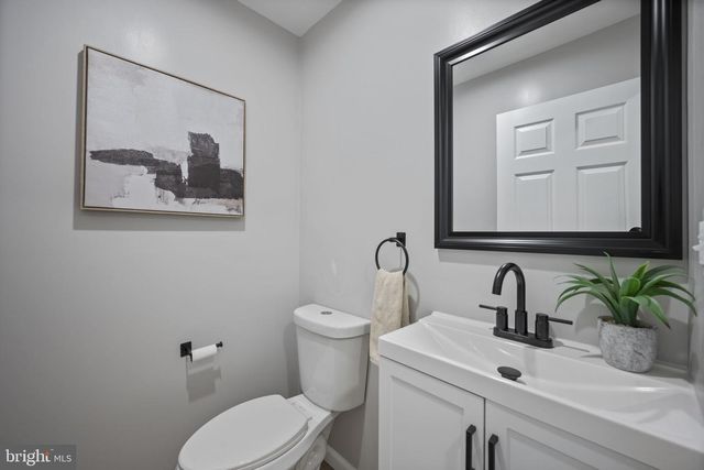 3609 CHESTNUT AVE, Baltimore, MD 21211