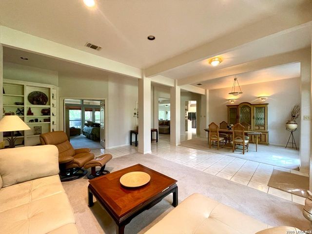 630 Solo Street, San Antonio, TX 78260