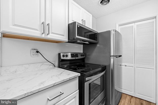 1407 HOUGHTON RD, Glen Burnie, MD 21061