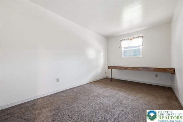 2386 Black River Road, Lower Saucon Twp, PA 18015