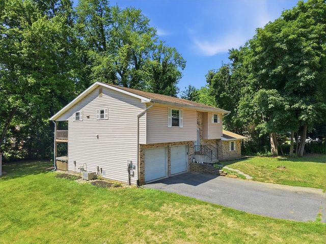 2386 Black River Road, Lower Saucon Twp, PA 18015