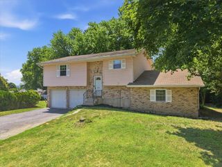 2386 Black River Road, Lower Saucon Twp, PA 18015