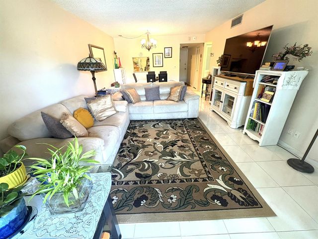 8150 W Mcnab Road 222, Tamarac, FL 33321