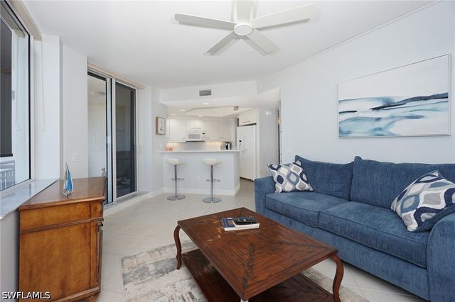 7225 Pelican Bay BLVD 502, Naples, FL 34108