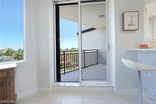 7225 Pelican Bay BLVD 502, Naples, FL 34108