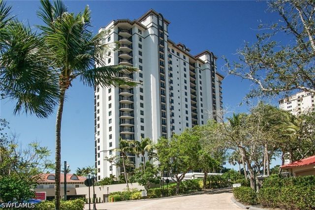 7225 Pelican Bay BLVD 502, Naples, FL 34108