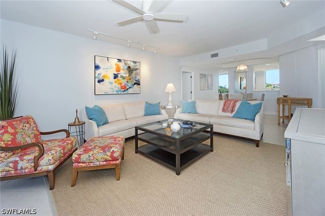 7225 Pelican Bay BLVD 502, Naples, FL 34108