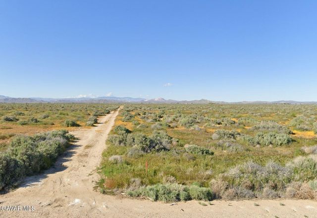 5100 W Avenue C2, Lancaster, CA 93536