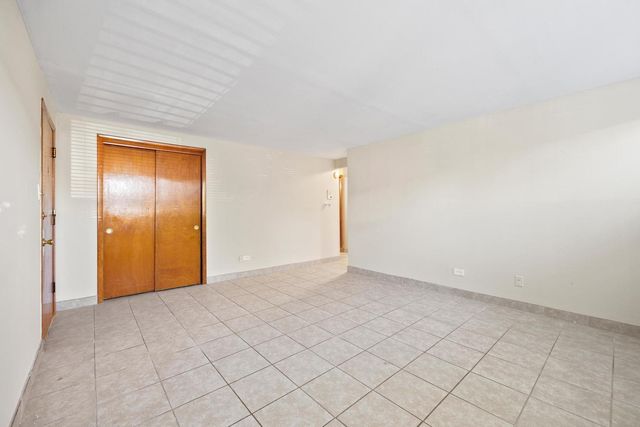 8440 W 95TH Street 1, Hickory Hills, IL 60457