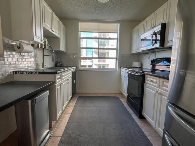 520 SE 5th Ave 2303, Fort Lauderdale, FL 33301