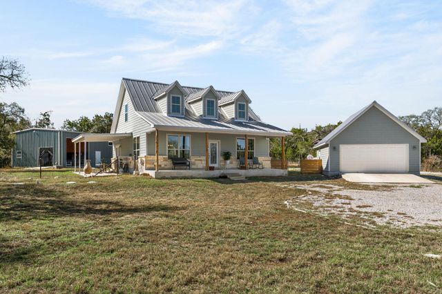 923 N Debco LN, Spicewood, TX 78669