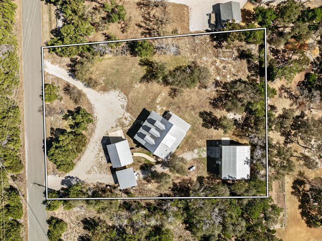 923 N Debco LN, Spicewood, TX 78669