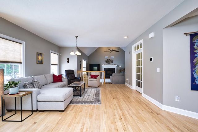 2 Winterberry Lane, Westport, MA 02790