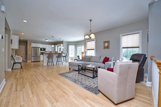 2 Winterberry Lane, Westport, MA 02790
