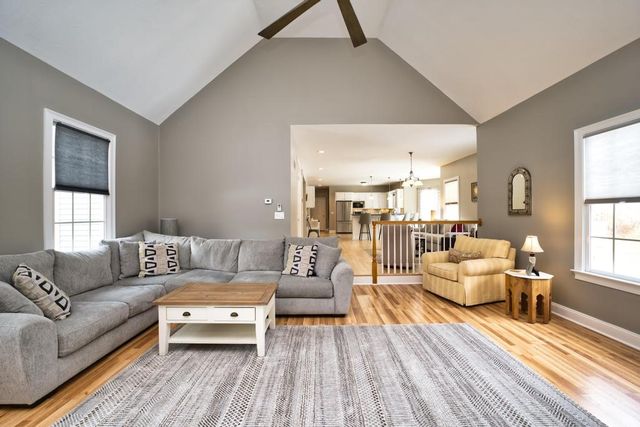 2 Winterberry Lane, Westport, MA 02790