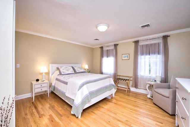 2 Winterberry Lane, Westport, MA 02790