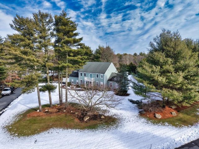 2 Winterberry Lane, Westport, MA 02790
