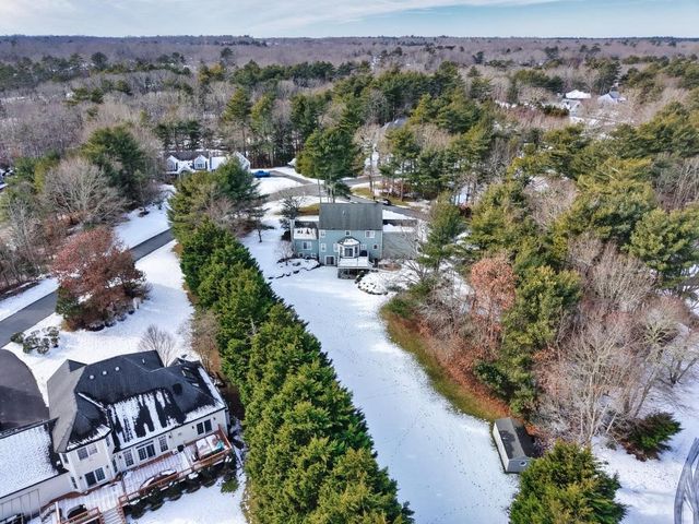 2 Winterberry Lane, Westport, MA 02790