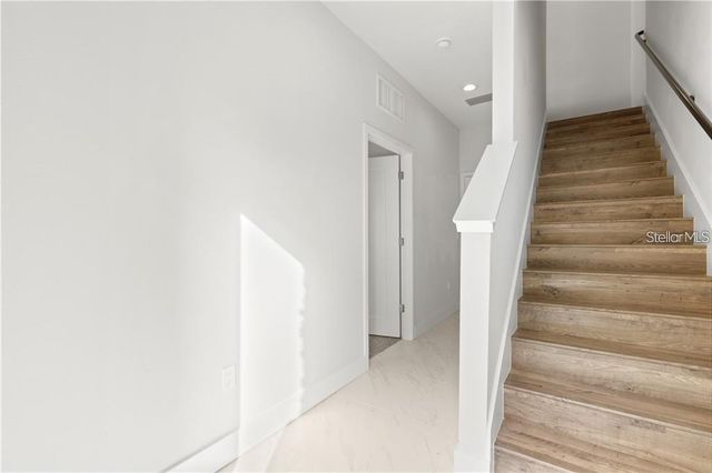 4810 W MCELROY AVENUE 21, Tampa, FL 33611