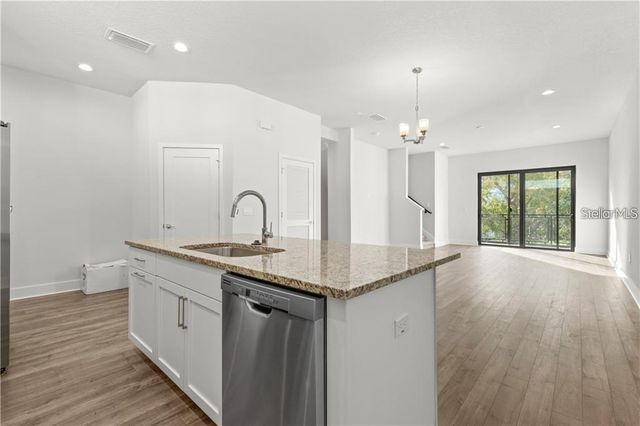 4810 W MCELROY AVENUE 21, Tampa, FL 33611