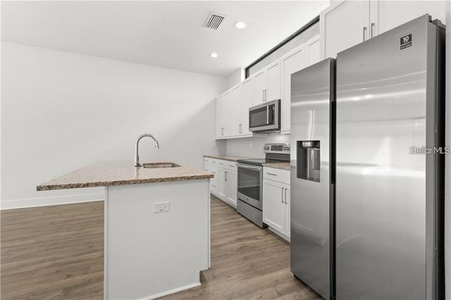 4810 W MCELROY AVENUE 21, Tampa, FL 33611