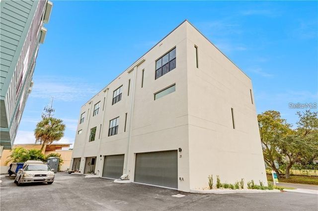 4810 W MCELROY AVENUE 21, Tampa, FL 33611