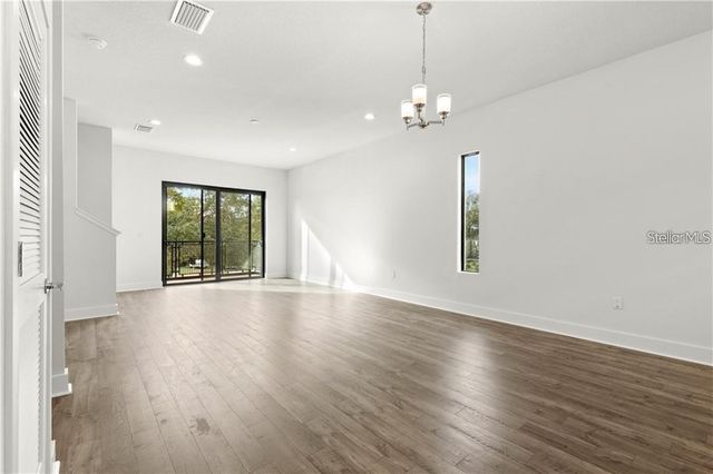 4810 W MCELROY AVENUE 21, Tampa, FL 33611
