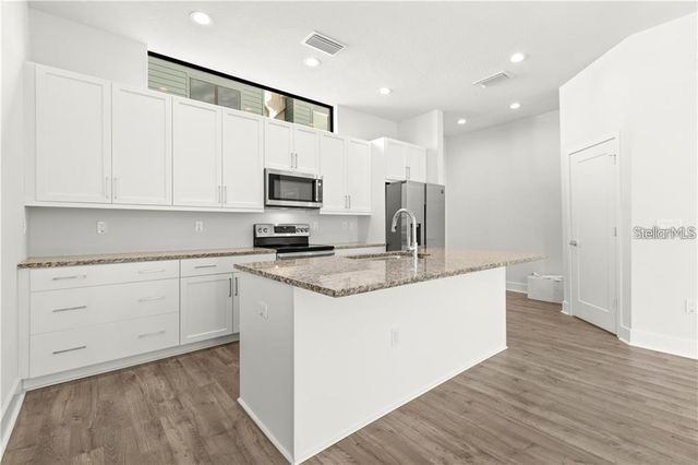4810 W MCELROY AVENUE 21, Tampa, FL 33611