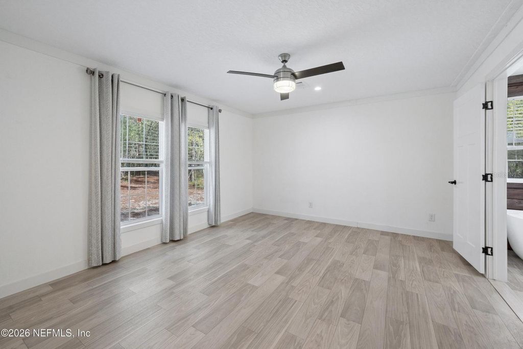 Image 12 of property listing at 7577 HOT SPRINGS COURT, Keystone Heights, FL 32656