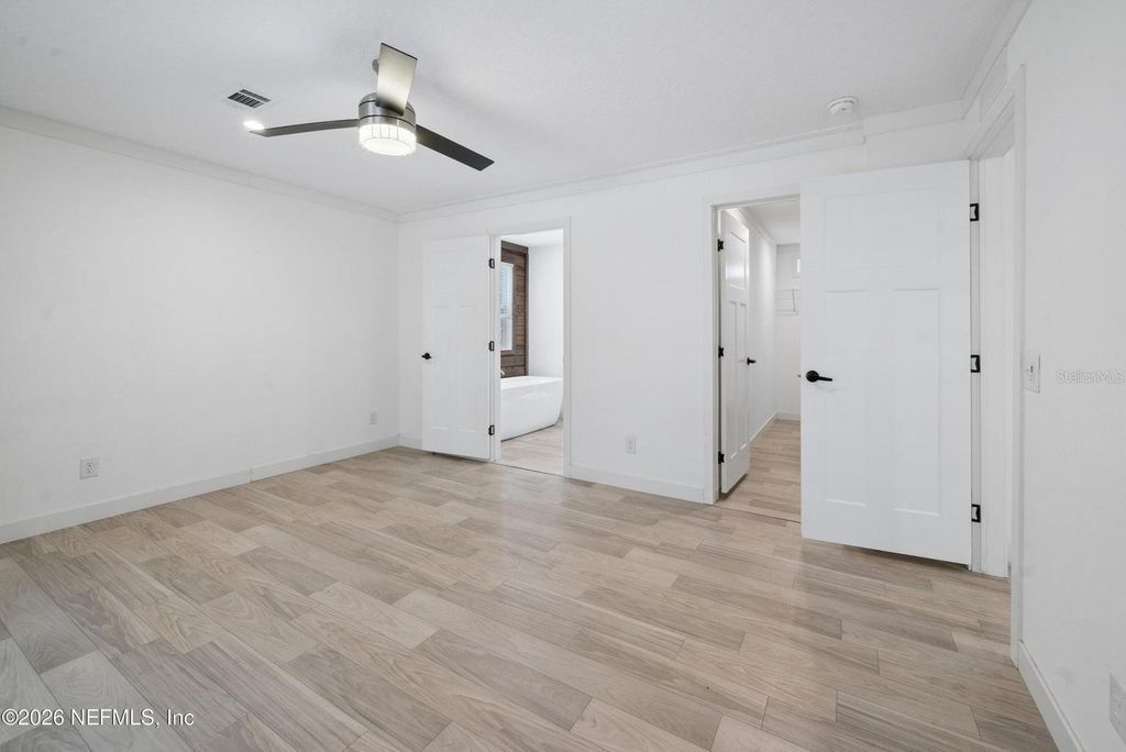 Image 13 of property listing at 7577 HOT SPRINGS COURT, Keystone Heights, FL 32656