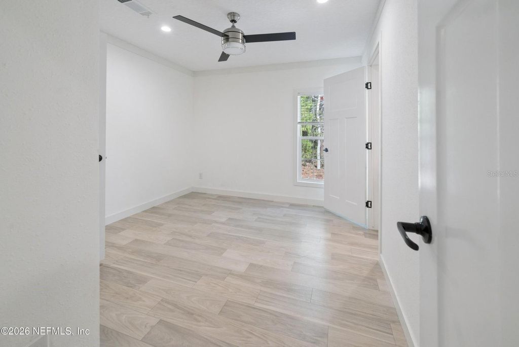 Image 24 of property listing at 7577 HOT SPRINGS COURT, Keystone Heights, FL 32656