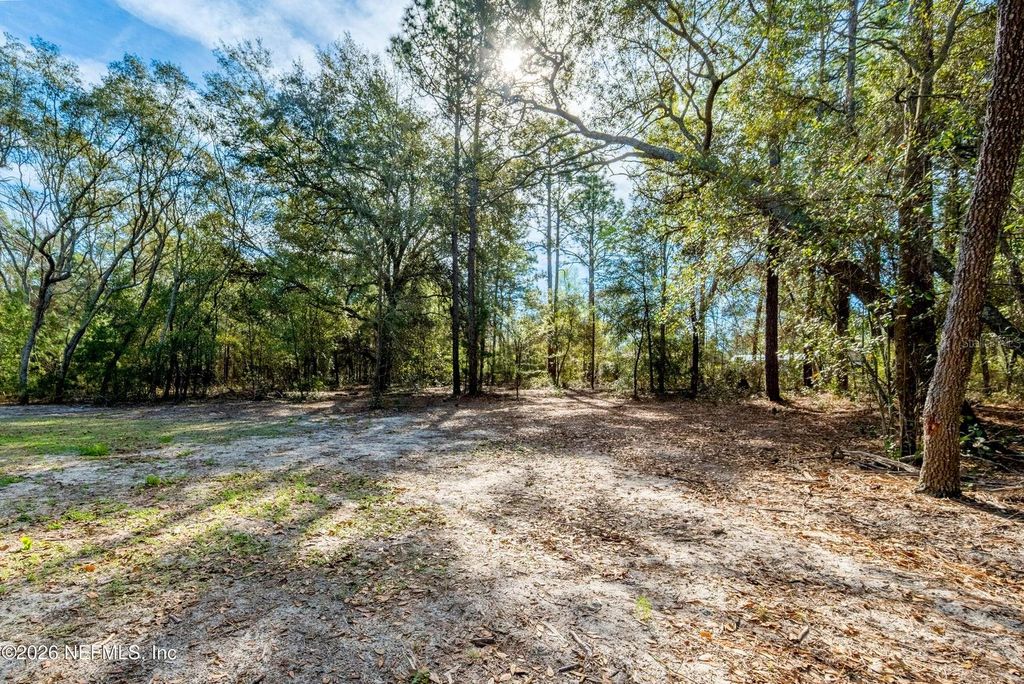 Image 34 of property listing at 7577 HOT SPRINGS COURT, Keystone Heights, FL 32656